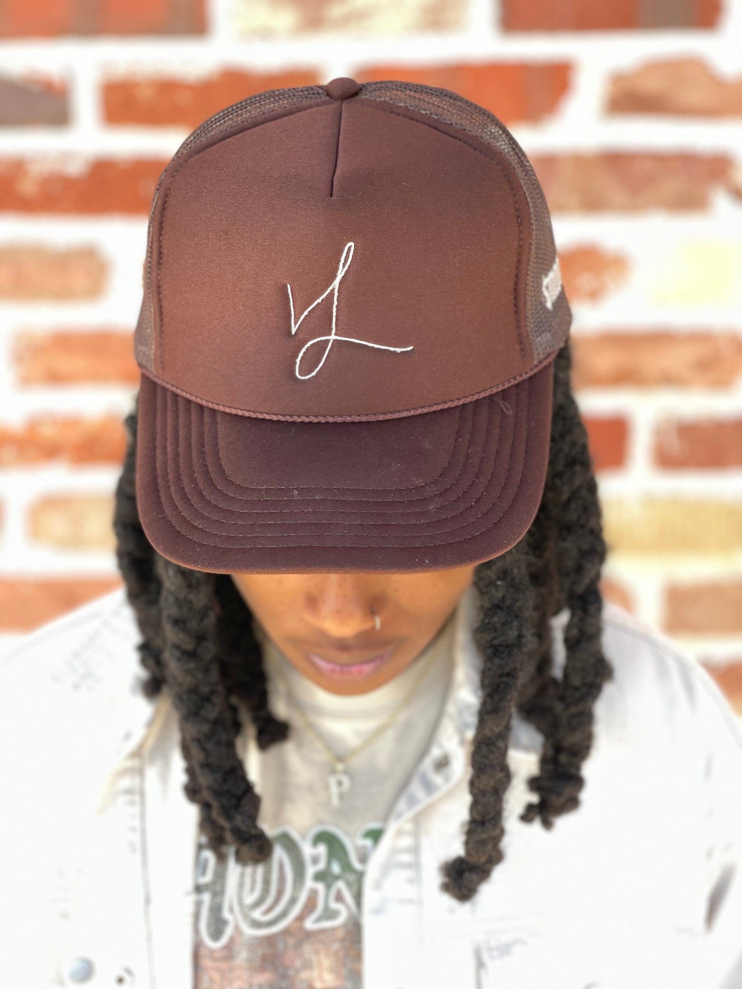 Chocolate N Creme’ VL signature trucker hats